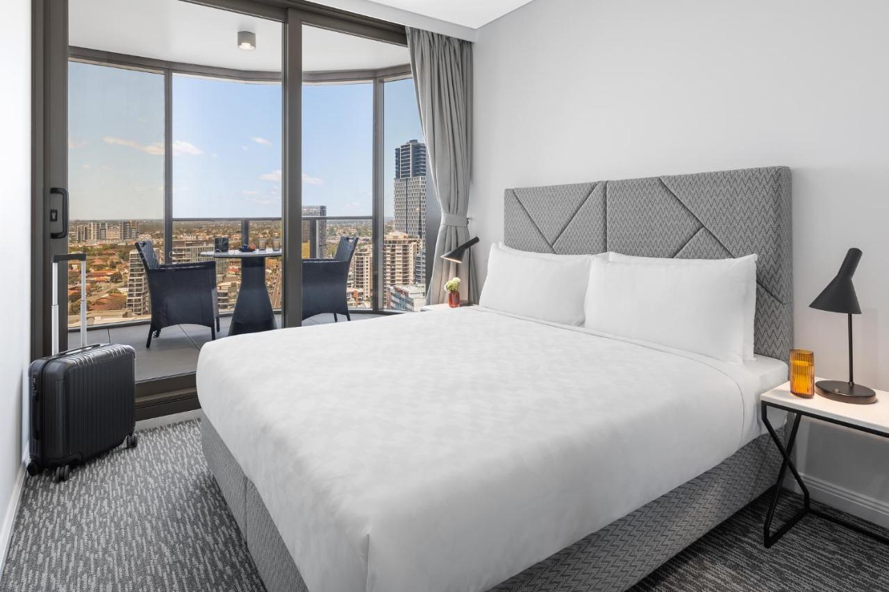 Meriton Suites George Street, Parramatta Sydney Esterno foto