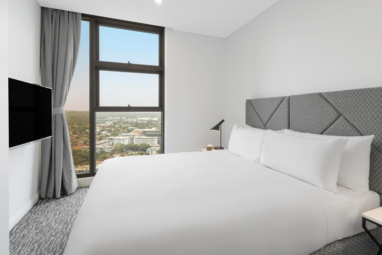 Meriton Suites George Street, Parramatta Sydney Esterno foto