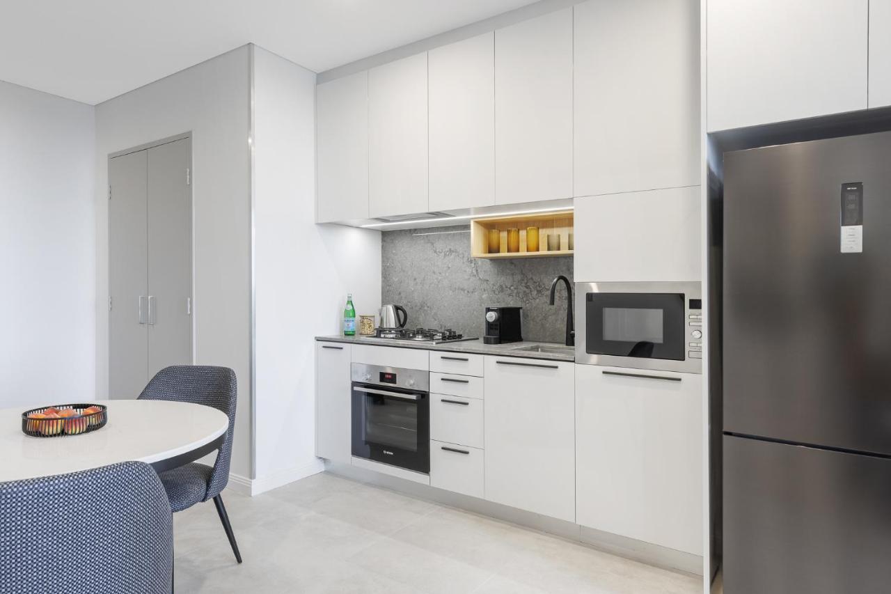 Meriton Suites George Street, Parramatta Sydney Esterno foto