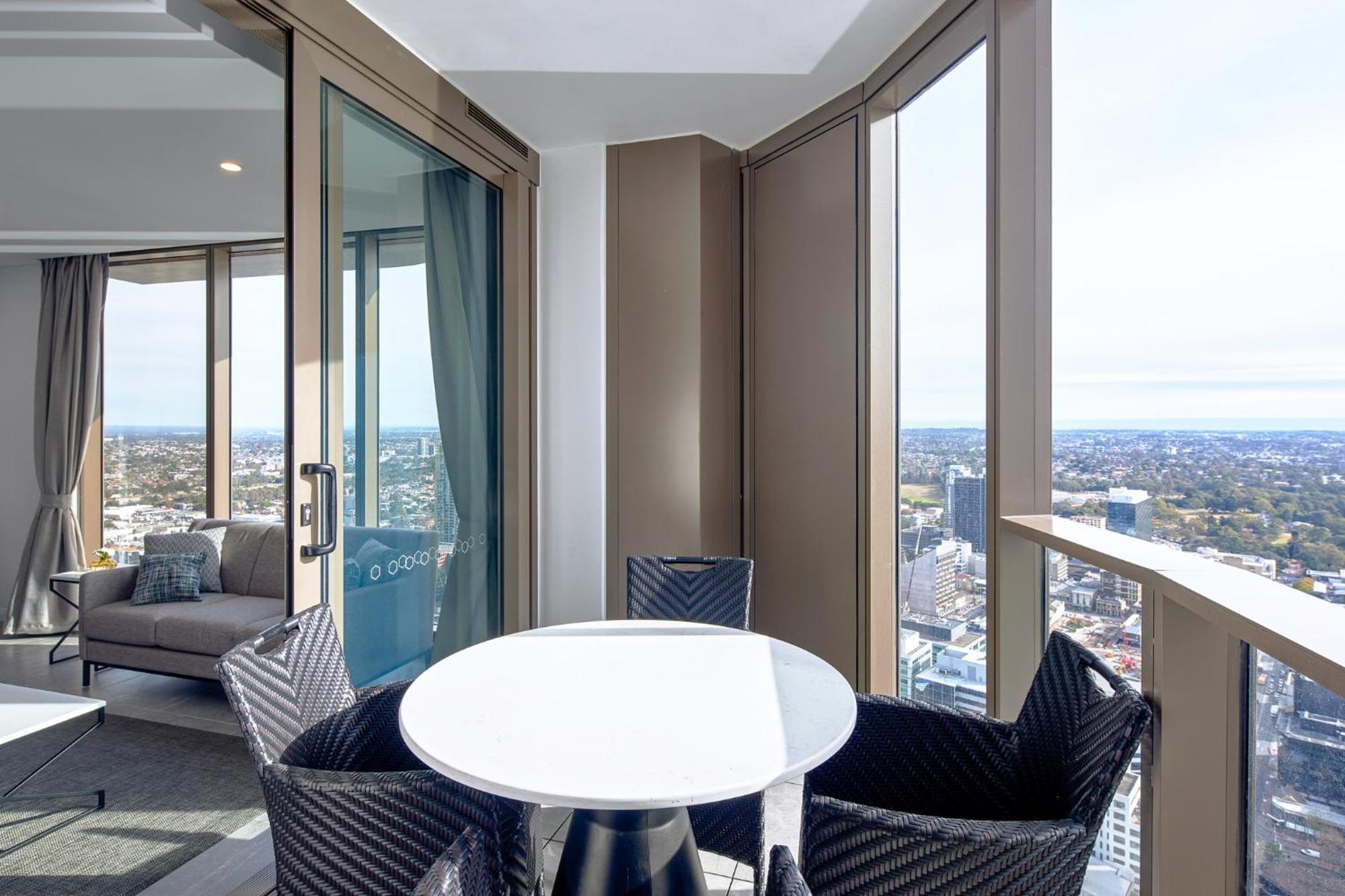 Meriton Suites George Street, Parramatta Sydney Esterno foto