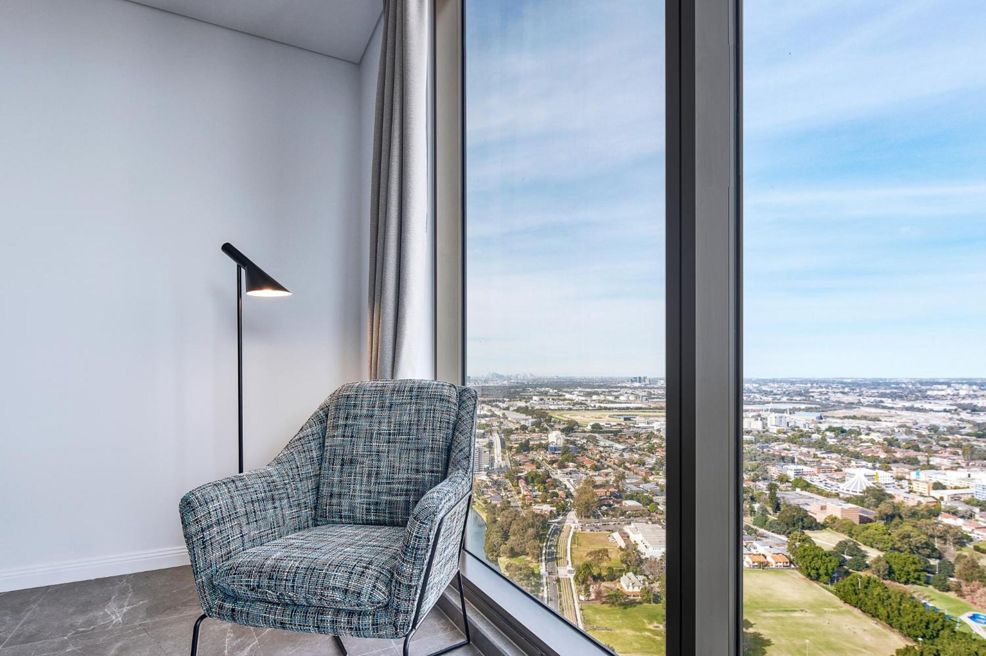 Meriton Suites George Street, Parramatta Sydney Esterno foto