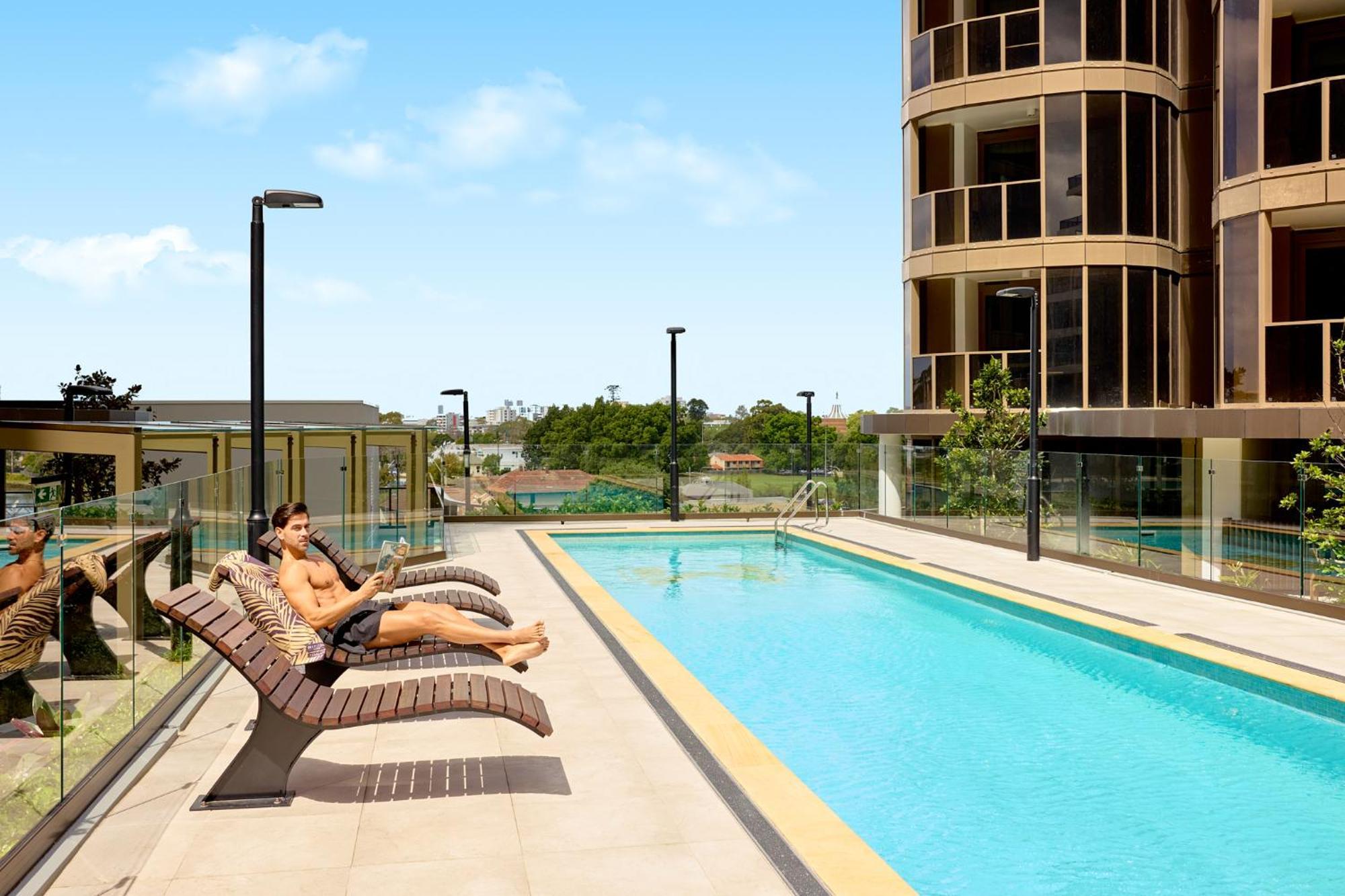 Meriton Suites George Street, Parramatta Sydney Esterno foto